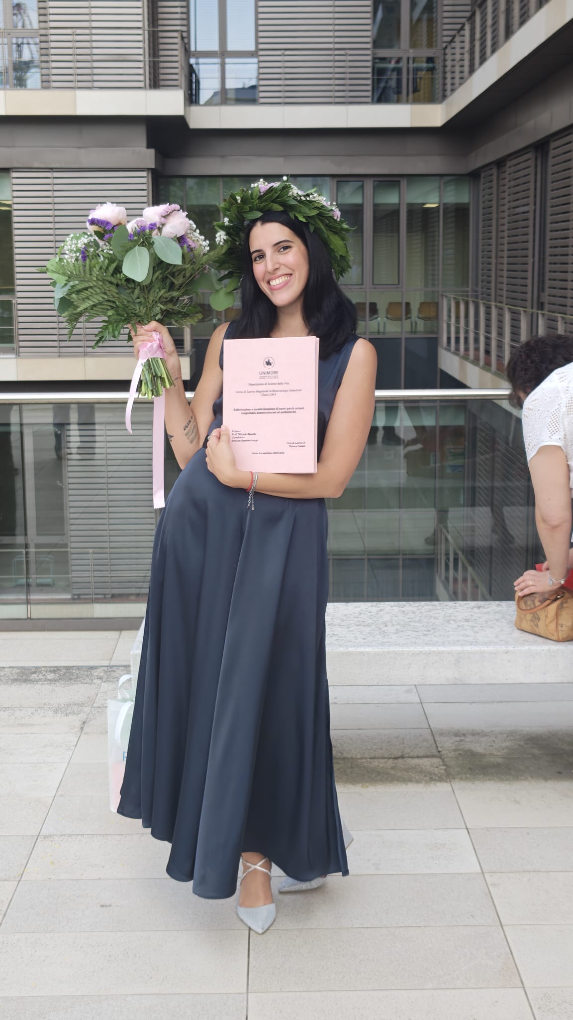 dr. Emma Uniadi